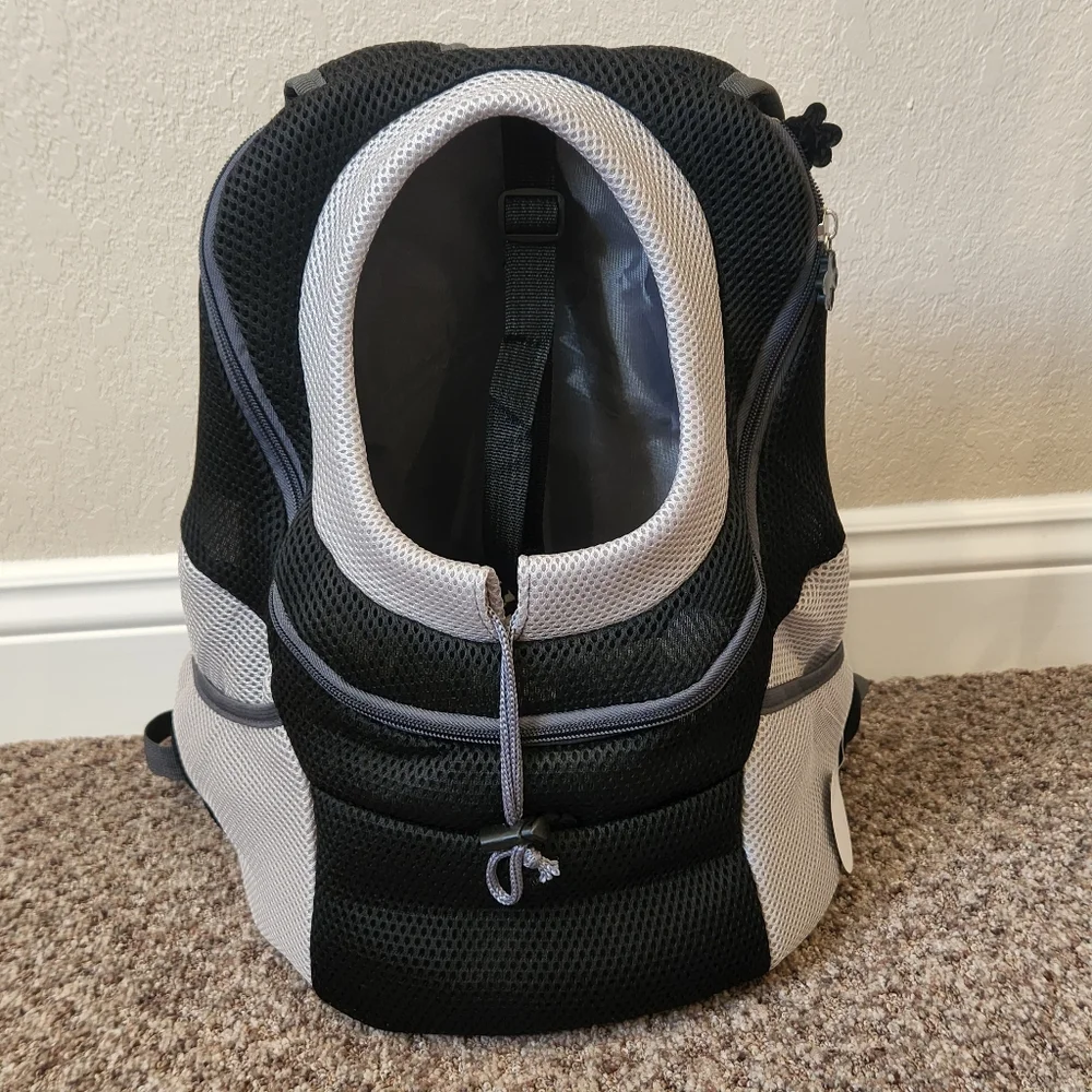 NWT Dog or Cat Travel Backpack- Size L